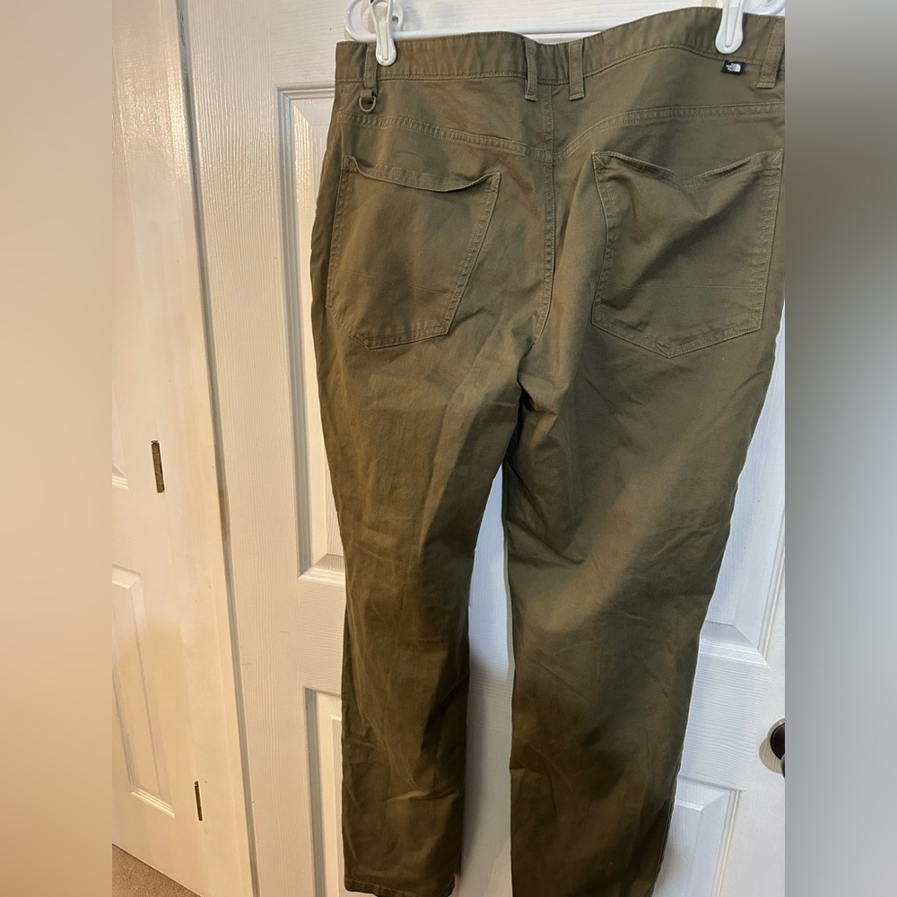 The North Face mens pants, 36Long. Bundle and save. - Picture 4 of 6